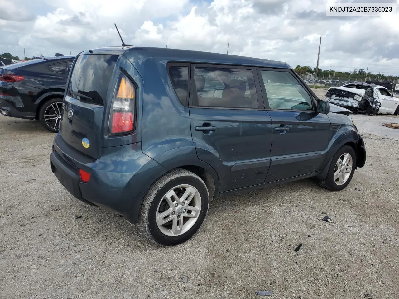 KNDJT2A20B7336023 2011 Kia Soul +