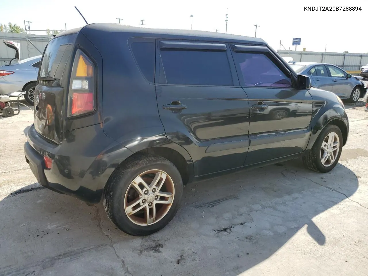 2011 Kia Soul + VIN: KNDJT2A20B7288894 Lot: 70774884