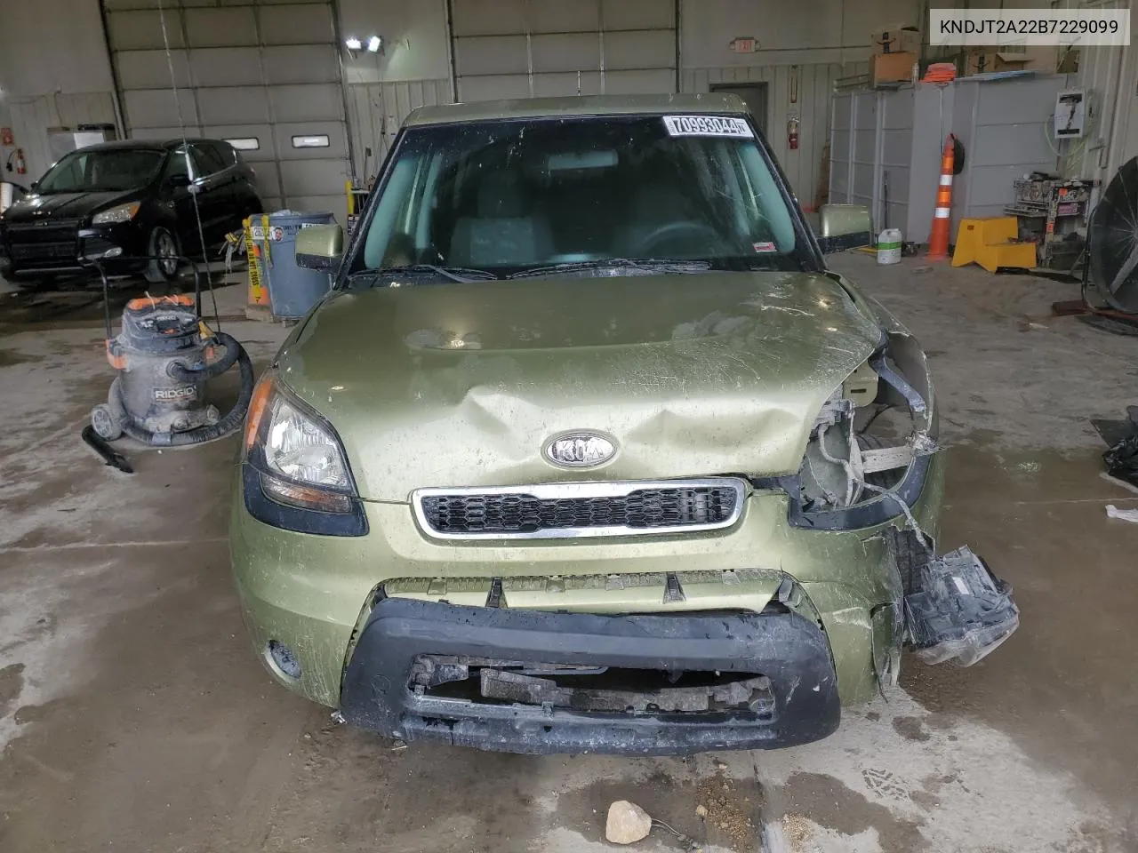 2011 Kia Soul + VIN: KNDJT2A22B7229099 Lot: 70993044