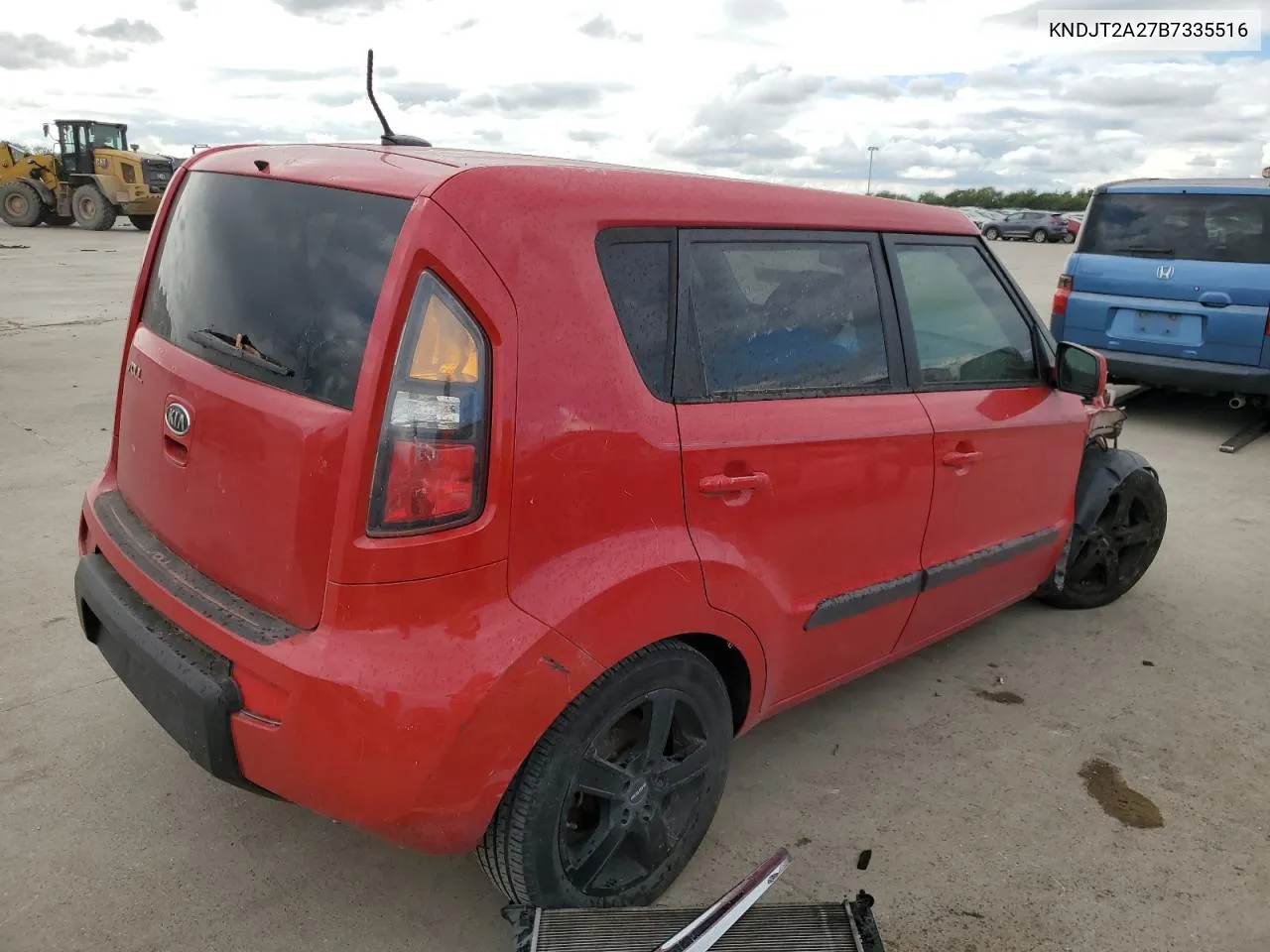 KNDJT2A27B7335516 2011 Kia Soul +