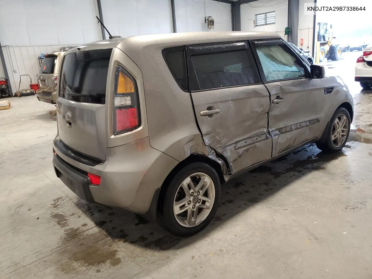 2011 Kia Soul + VIN: KNDJT2A29B7338644 Lot: 71345824