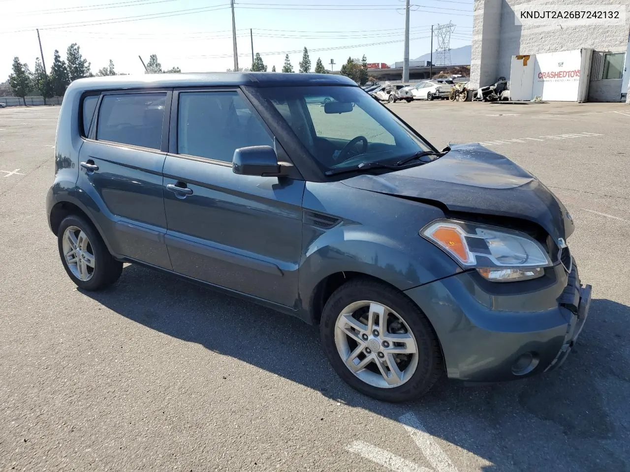 KNDJT2A26B7242132 2011 Kia Soul +