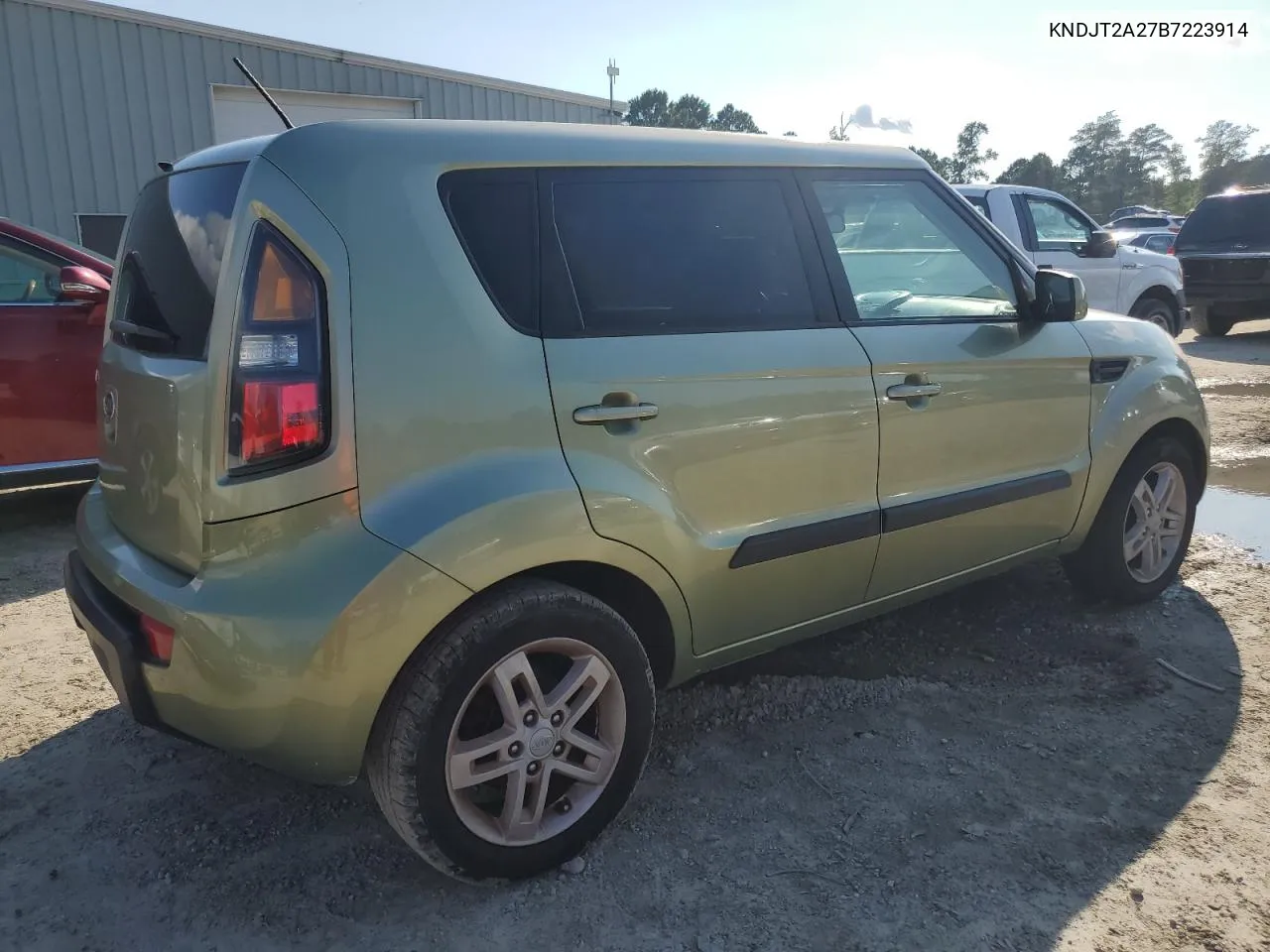 2011 Kia Soul + VIN: KNDJT2A27B7223914 Lot: 72229804