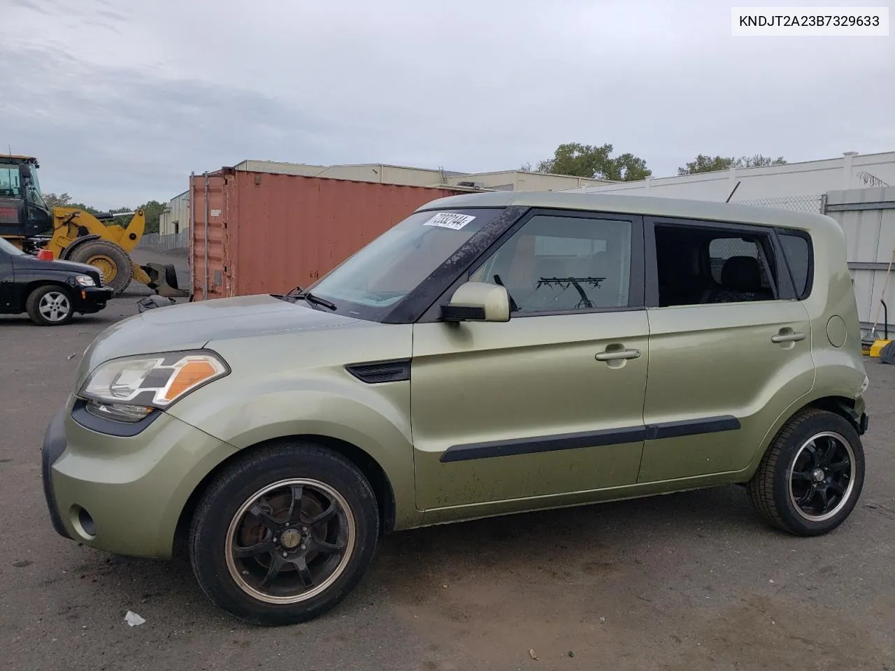 2011 Kia Soul + VIN: KNDJT2A23B7329633 Lot: 72332144