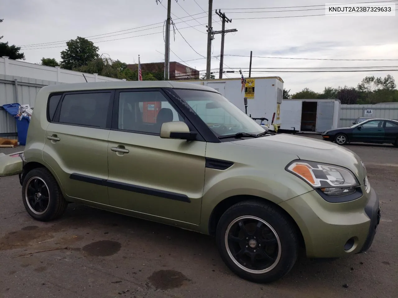 2011 Kia Soul + VIN: KNDJT2A23B7329633 Lot: 72332144