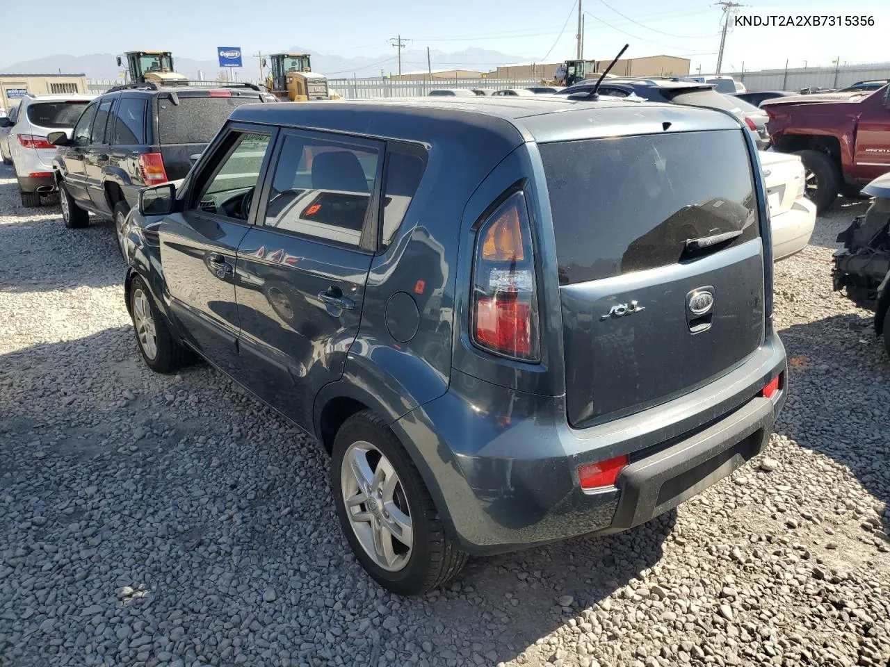 2011 Kia Soul + VIN: KNDJT2A2XB7315356 Lot: 73340254