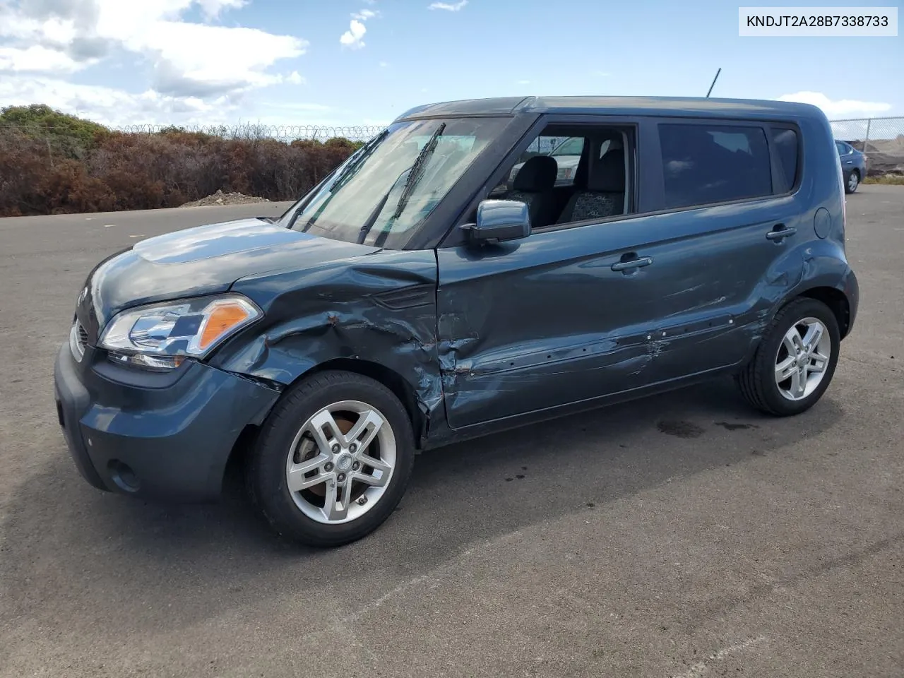 2011 Kia Soul + VIN: KNDJT2A28B7338733 Lot: 73439594