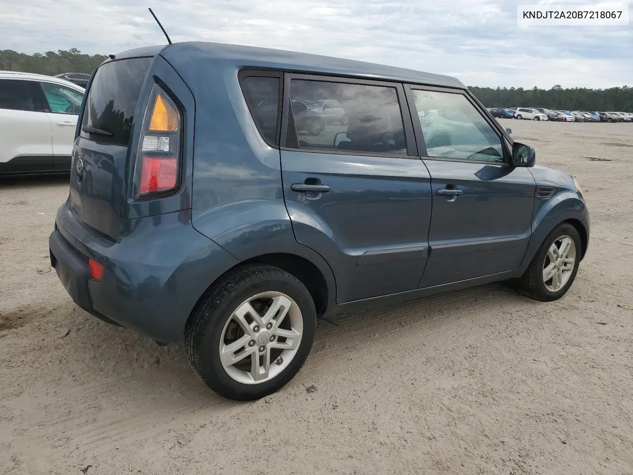 2011 Kia Soul + VIN: KNDJT2A20B7218067 Lot: 74061734