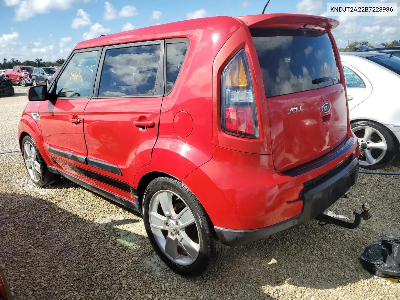 KNDJT2A22B7228986 2011 Kia Soul +