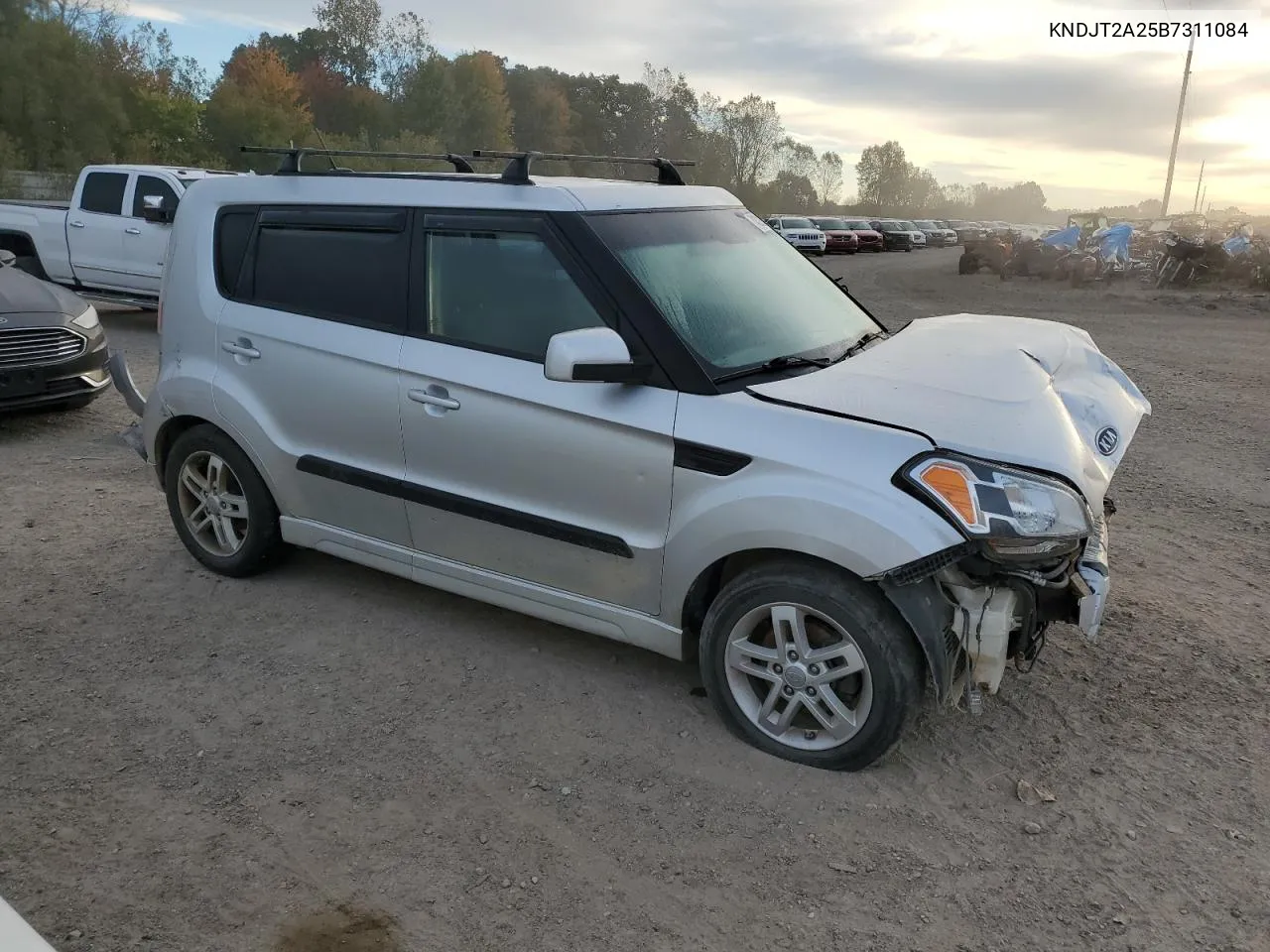 2011 Kia Soul + VIN: KNDJT2A25B7311084 Lot: 74321004