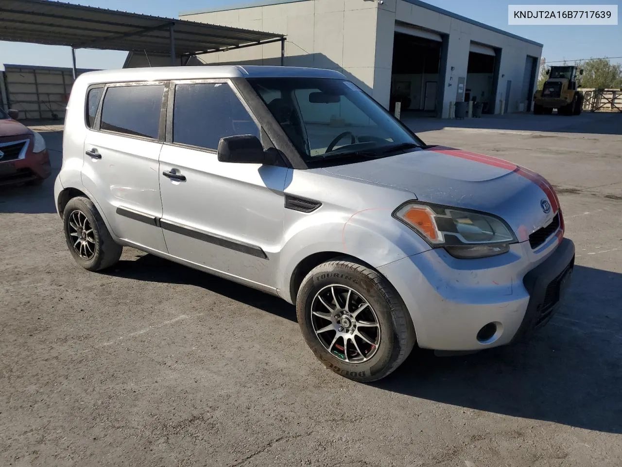 2011 Kia Soul VIN: KNDJT2A16B7717639 Lot: 74808754