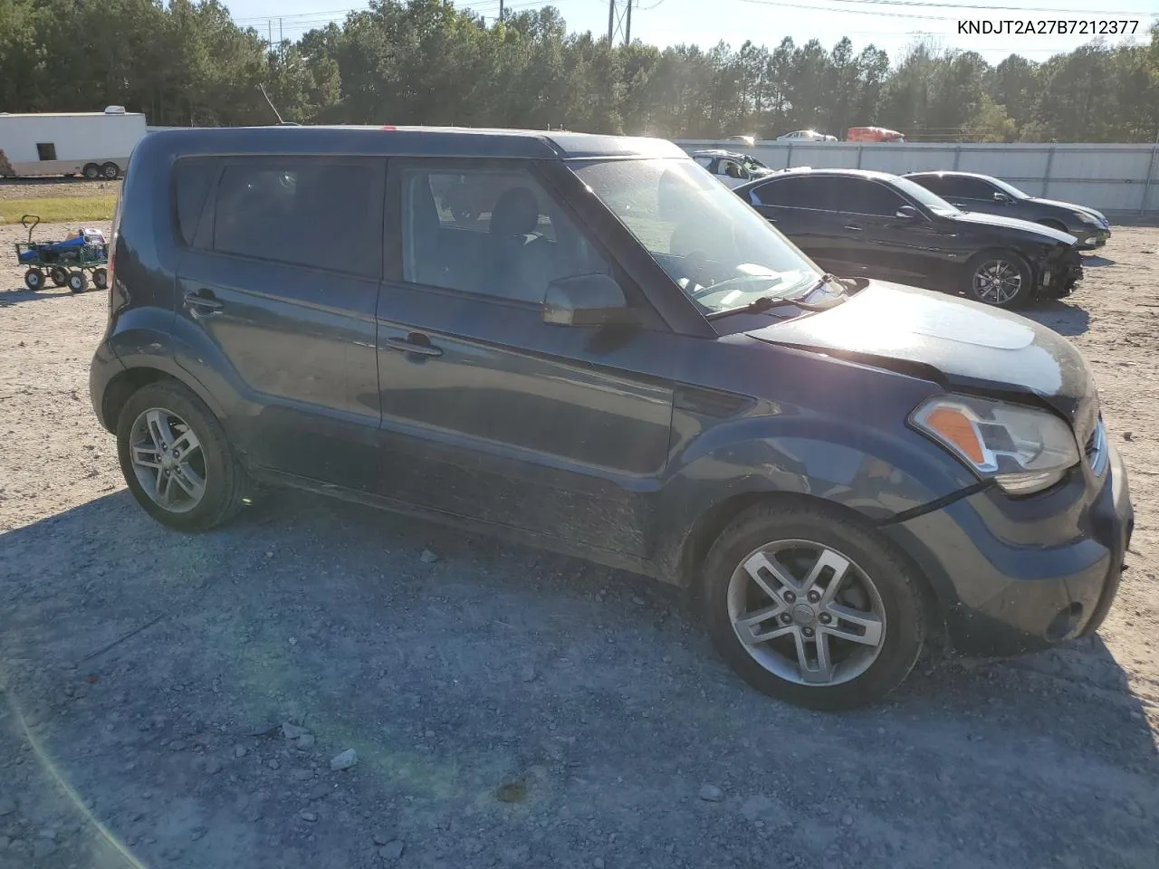 2011 Kia Soul + VIN: KNDJT2A27B7212377 Lot: 75212674