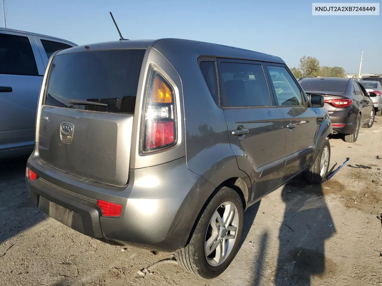 2011 Kia Soul + VIN: KNDJT2A2XB7248449 Lot: 75603684