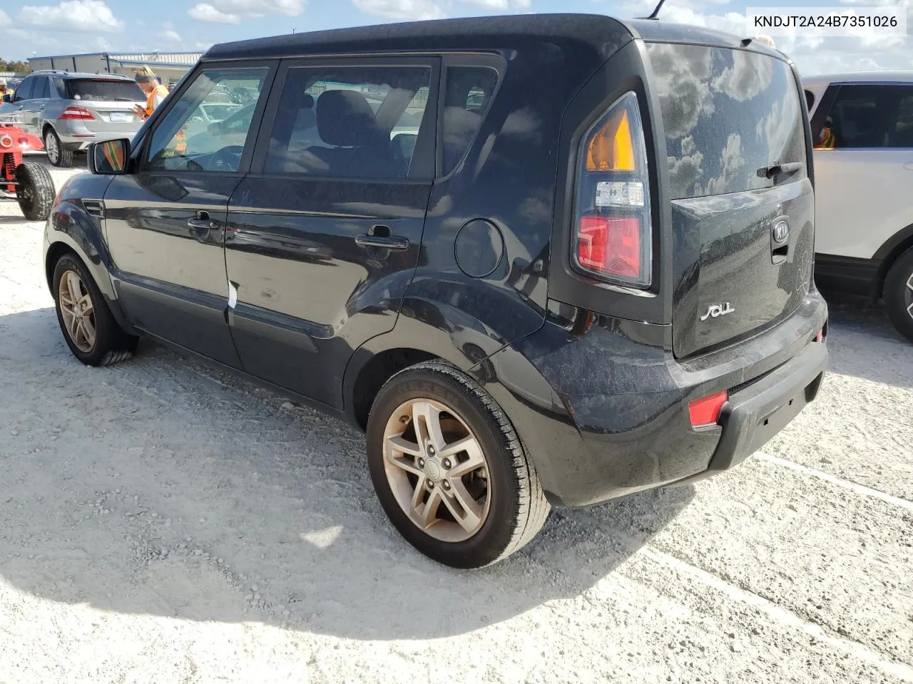 2011 Kia Soul + VIN: KNDJT2A24B7351026 Lot: 77306424