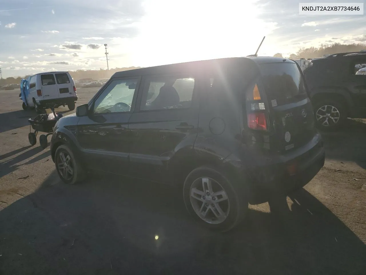 2011 Kia Soul + VIN: KNDJT2A2XB7734646 Lot: 77784234