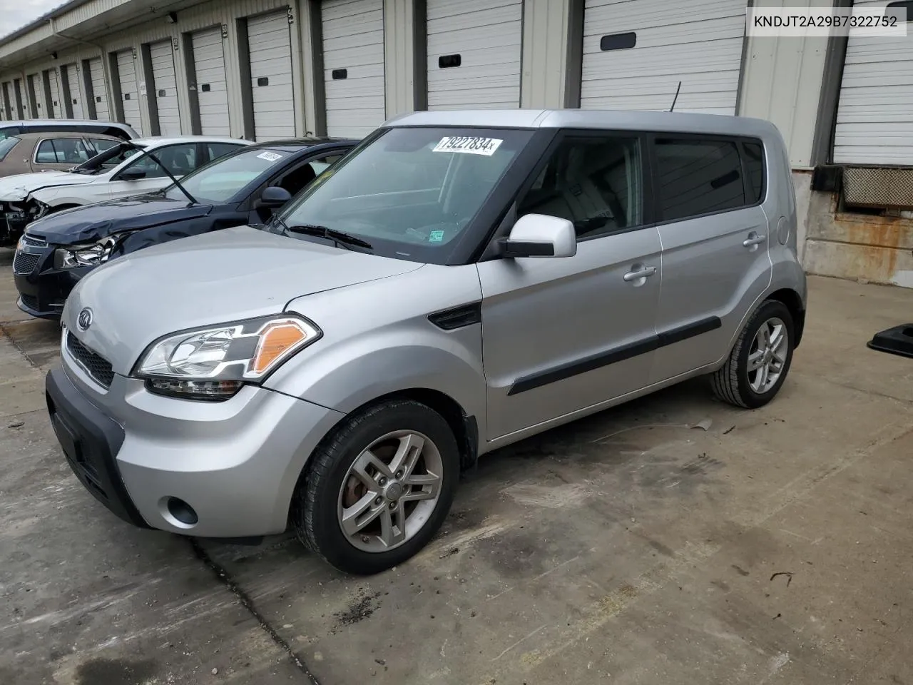 2011 Kia Soul + VIN: KNDJT2A29B7322752 Lot: 79227834