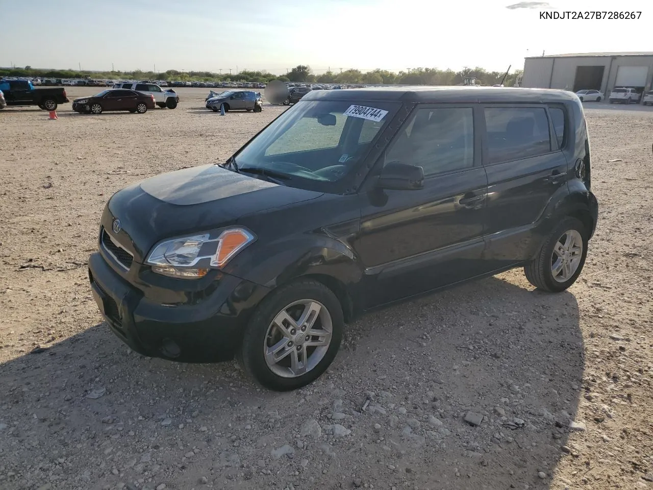 2011 Kia Soul + VIN: KNDJT2A27B7286267 Lot: 79904744