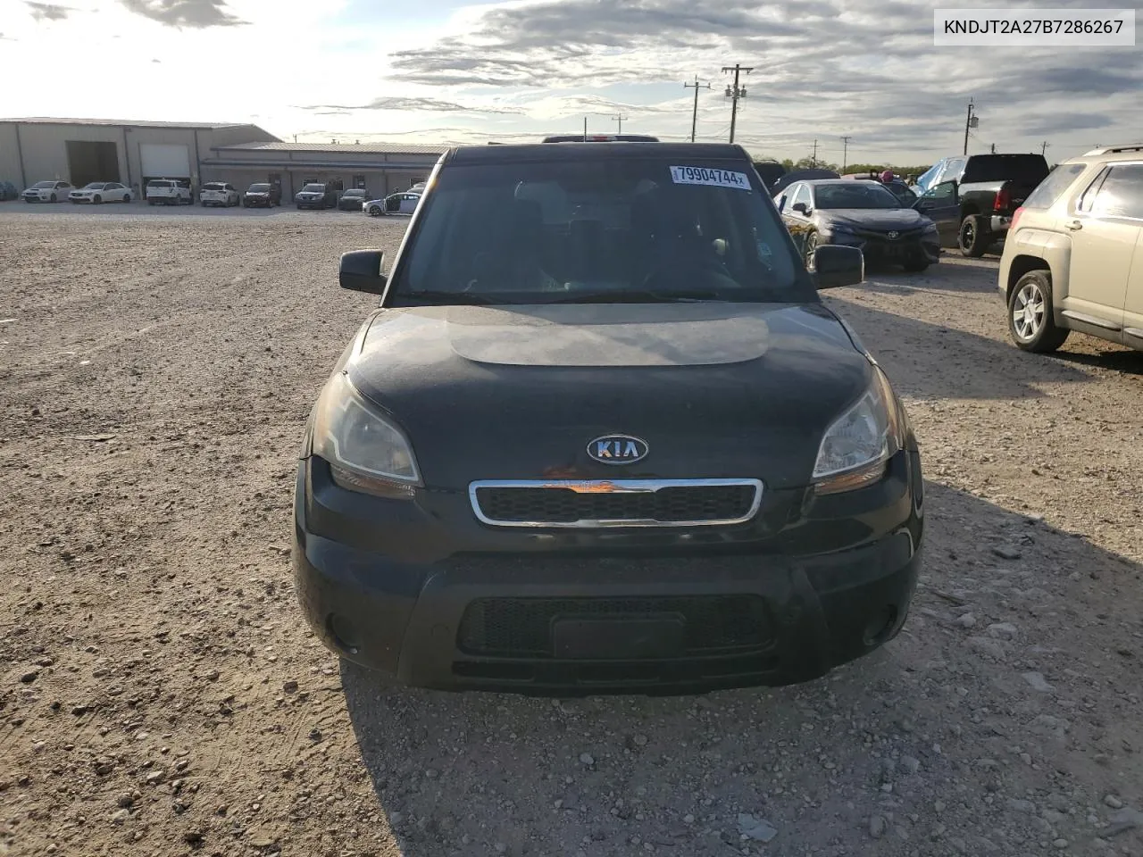 2011 Kia Soul + VIN: KNDJT2A27B7286267 Lot: 79904744