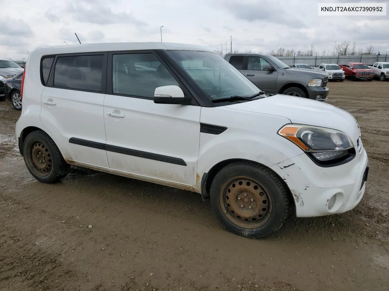 KNDJT2A6XC7390952 2012 Kia Soul +