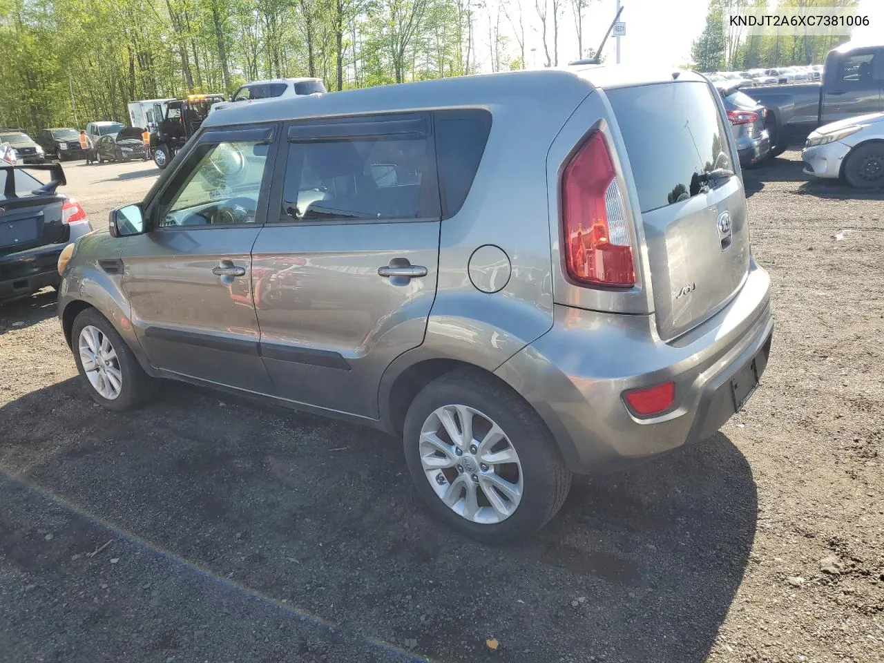 2012 Kia Soul + VIN: KNDJT2A6XC7381006 Lot: 53933344