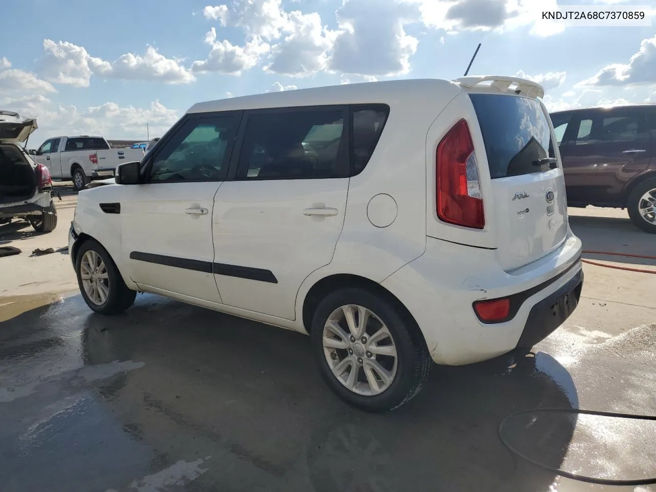 2012 Kia Soul + VIN: KNDJT2A68C7370859 Lot: 69073084