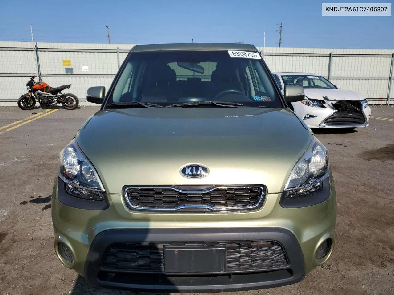 2012 Kia Soul + VIN: KNDJT2A61C7405807 Lot: 69938734