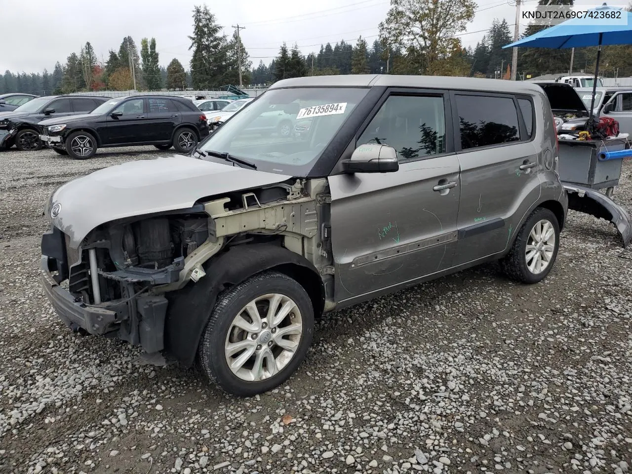 2012 Kia Soul + VIN: KNDJT2A69C7423682 Lot: 76135894