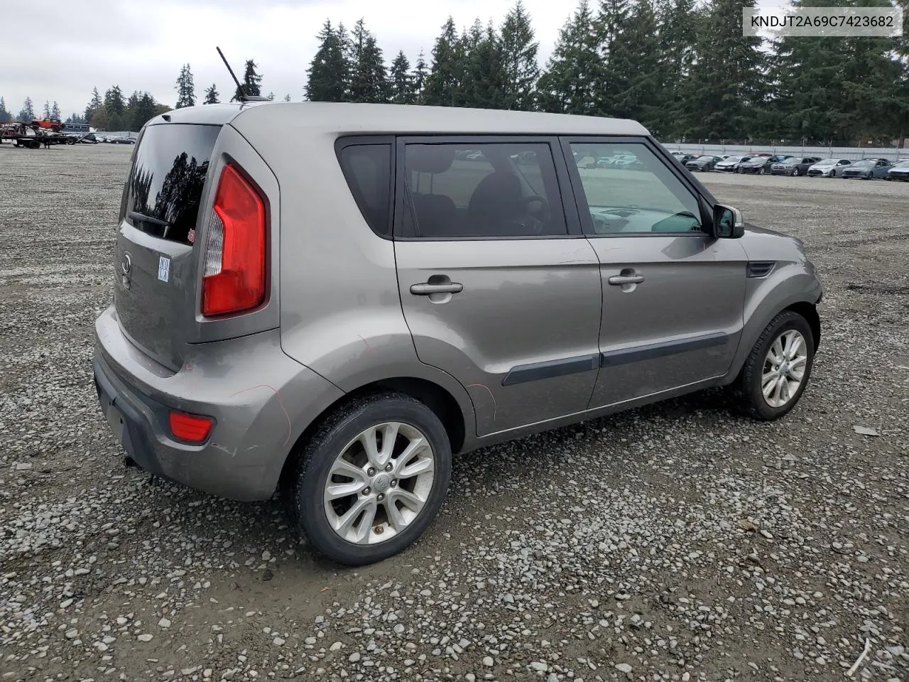 2012 Kia Soul + VIN: KNDJT2A69C7423682 Lot: 76135894