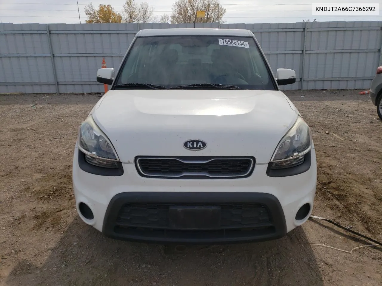 2012 Kia Soul + VIN: KNDJT2A66C7366292 Lot: 76585144