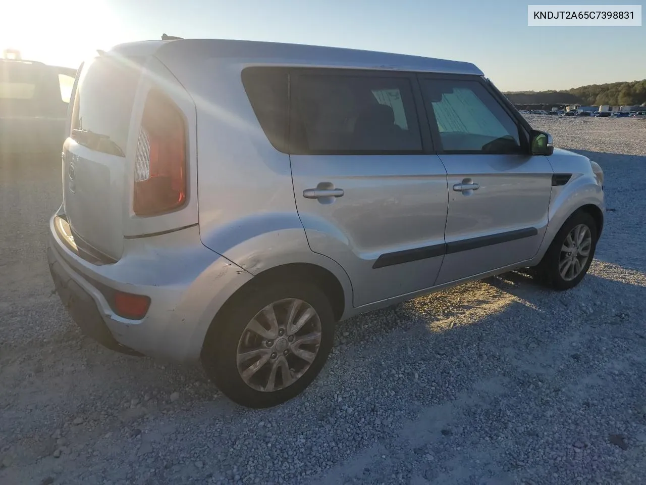 2012 Kia Soul + VIN: KNDJT2A65C7398831 Lot: 76678274