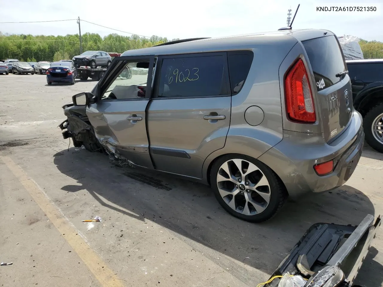 2013 Kia Soul + VIN: KNDJT2A61D7521350 Lot: 48660833