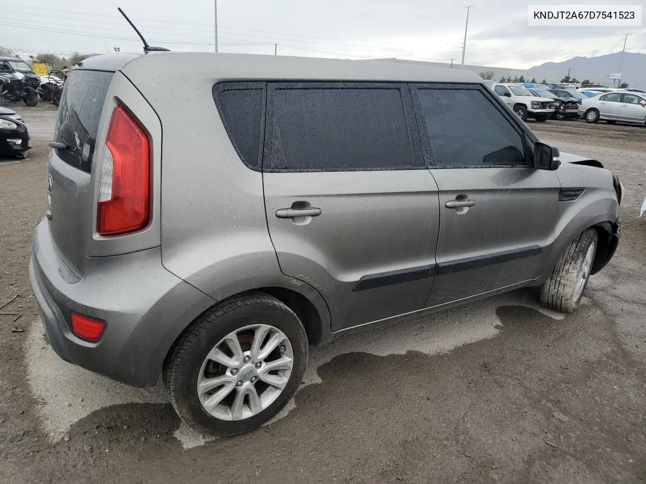 KNDJT2A67D7541523 2013 Kia Soul +