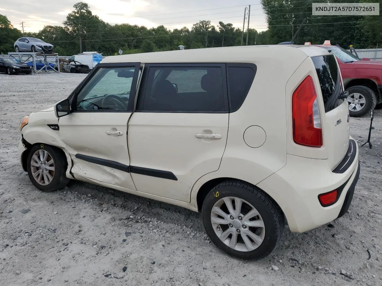 KNDJT2A57D7572651 2013 Kia Soul