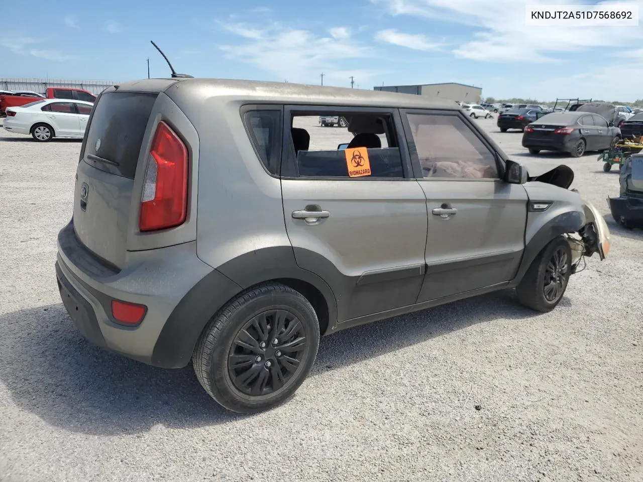 KNDJT2A51D7568692 2013 Kia Soul