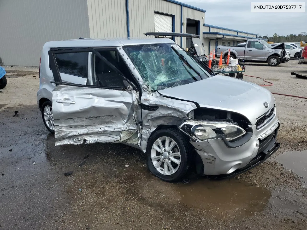 KNDJT2A60D7537717 2013 Kia Soul +