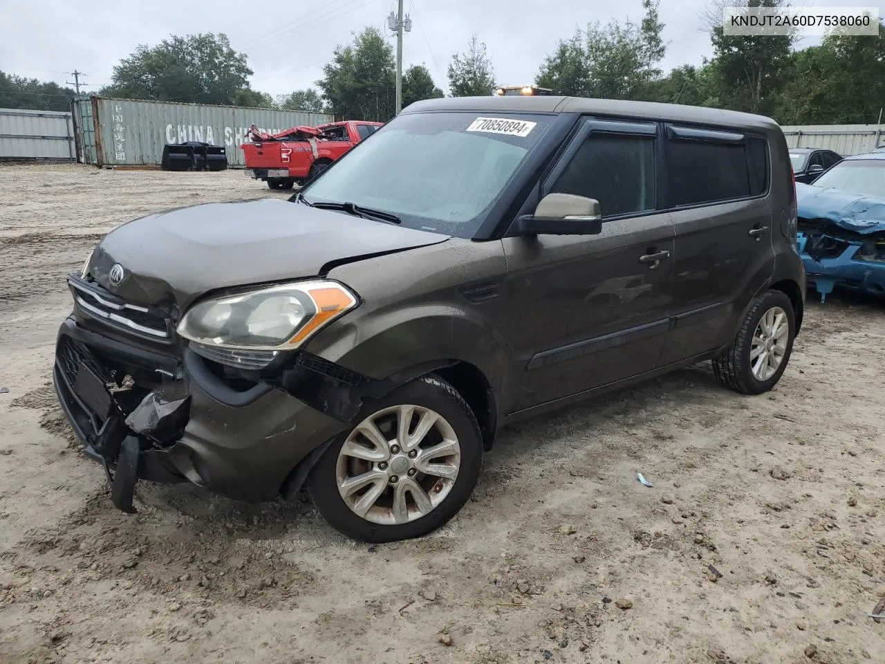 KNDJT2A60D7538060 2013 Kia Soul +