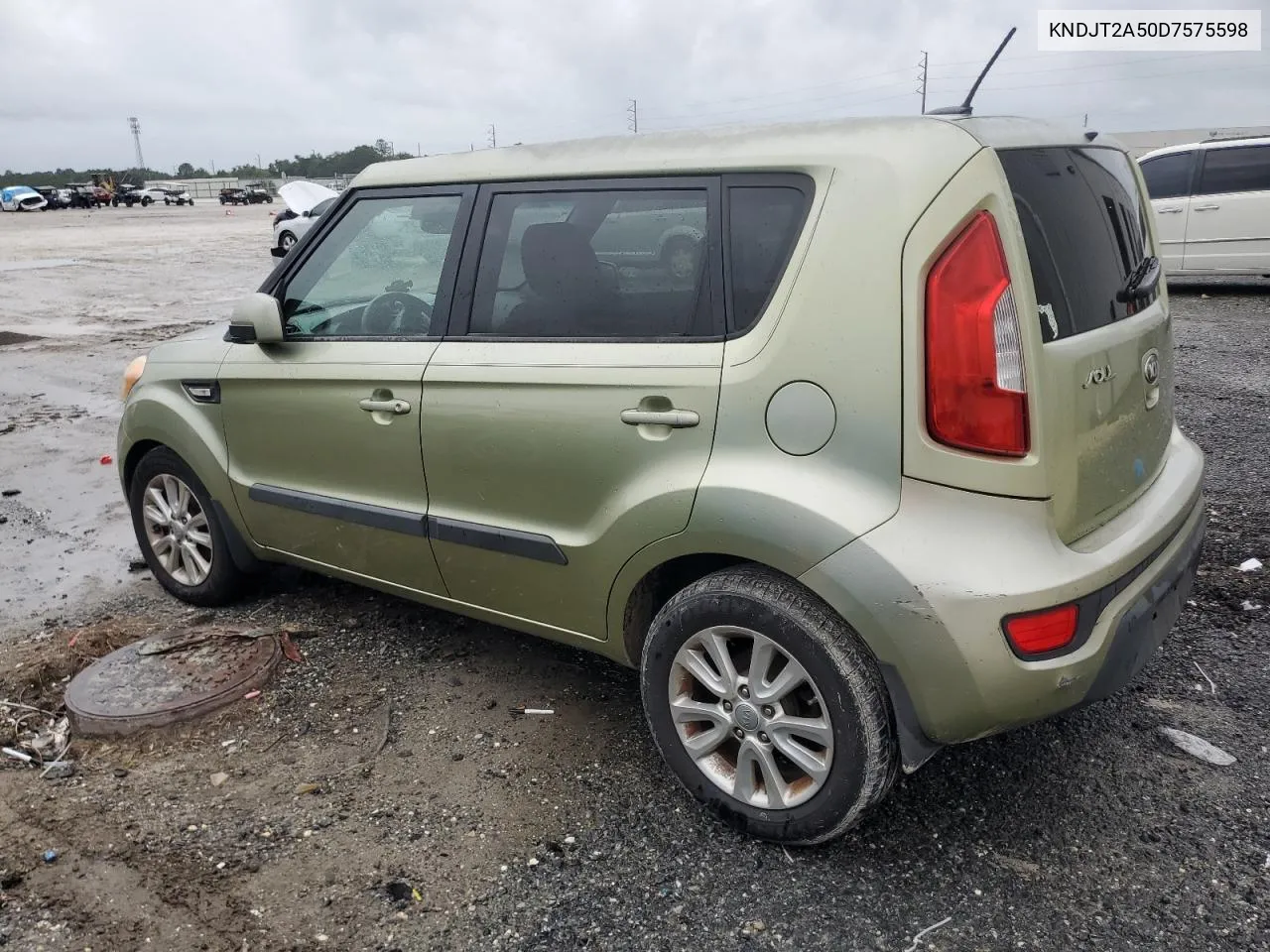 KNDJT2A50D7575598 2013 Kia Soul