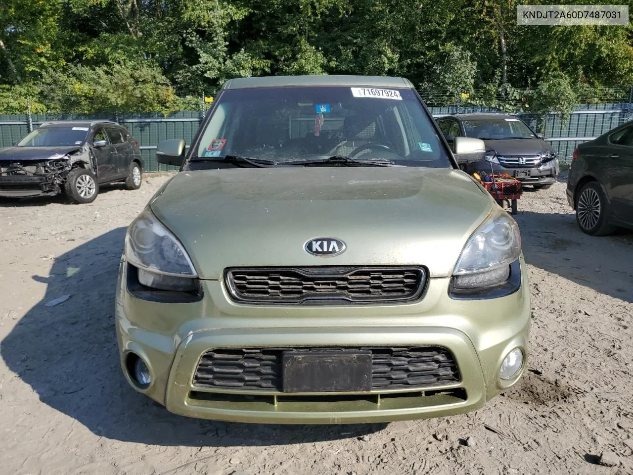 2013 Kia Soul + VIN: KNDJT2A60D7487031 Lot: 71697924