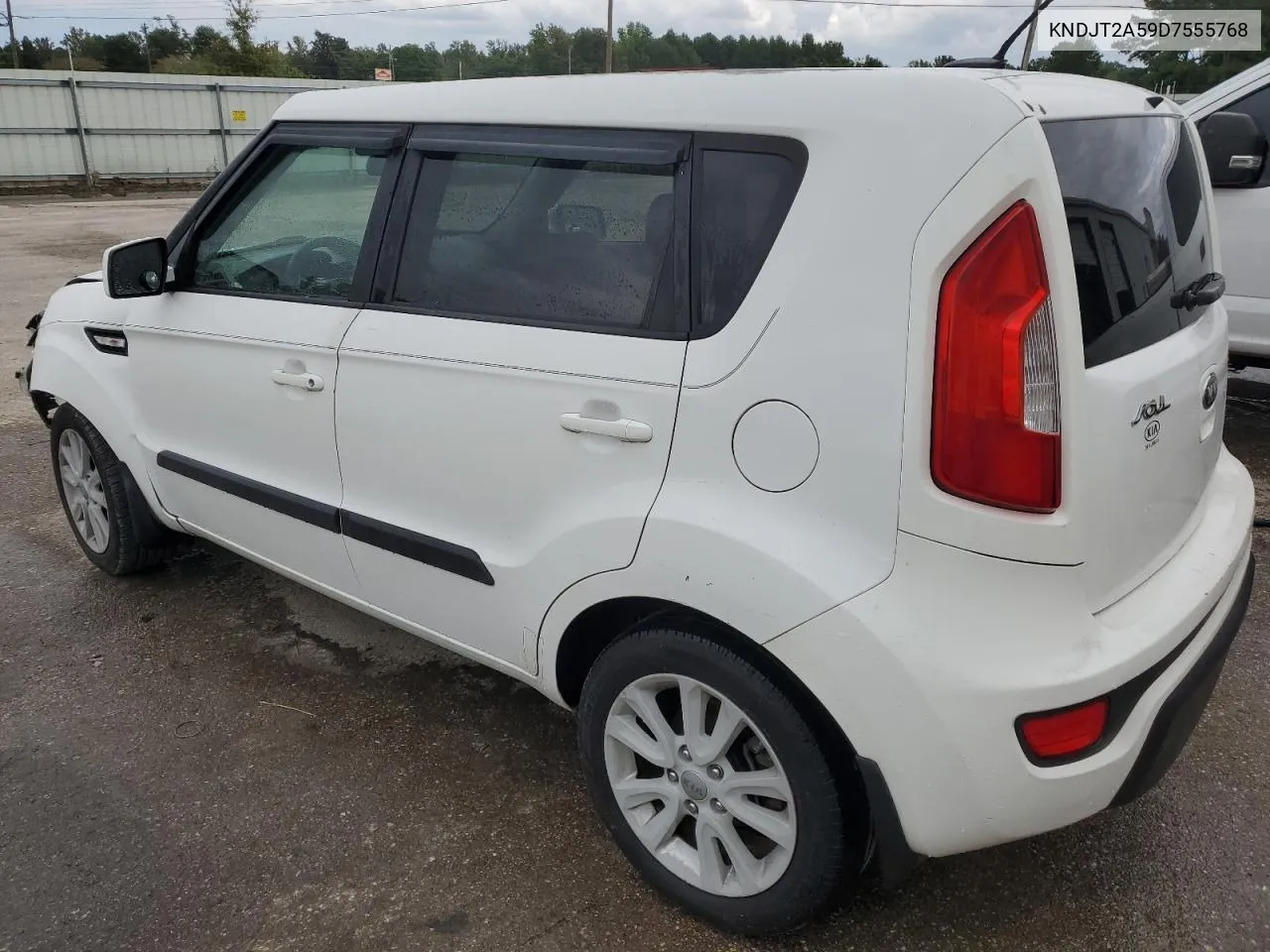 KNDJT2A59D7555768 2013 Kia Soul