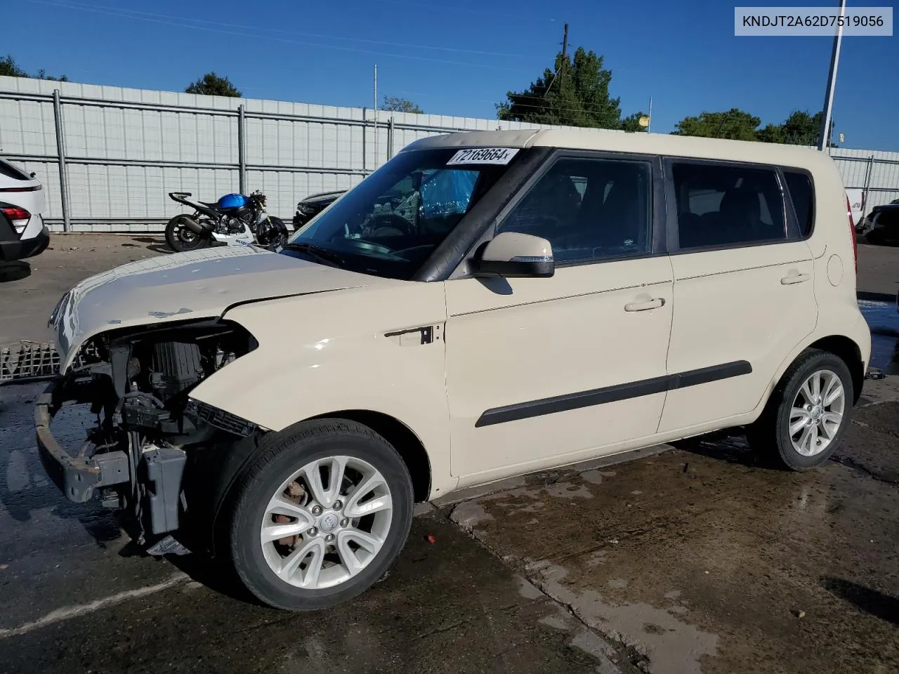 KNDJT2A62D7519056 2013 Kia Soul +