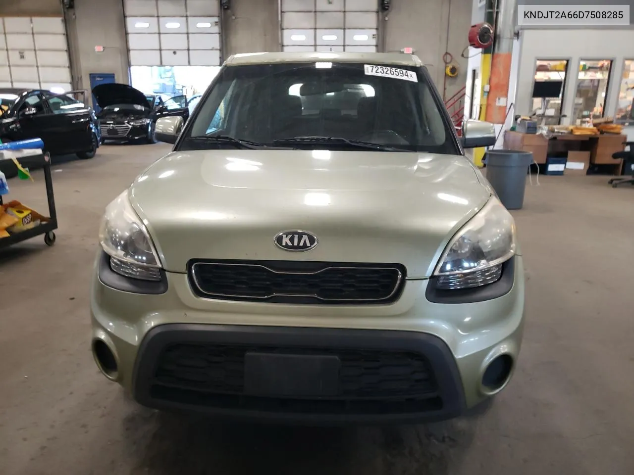 2013 Kia Soul + VIN: KNDJT2A66D7508285 Lot: 72326594