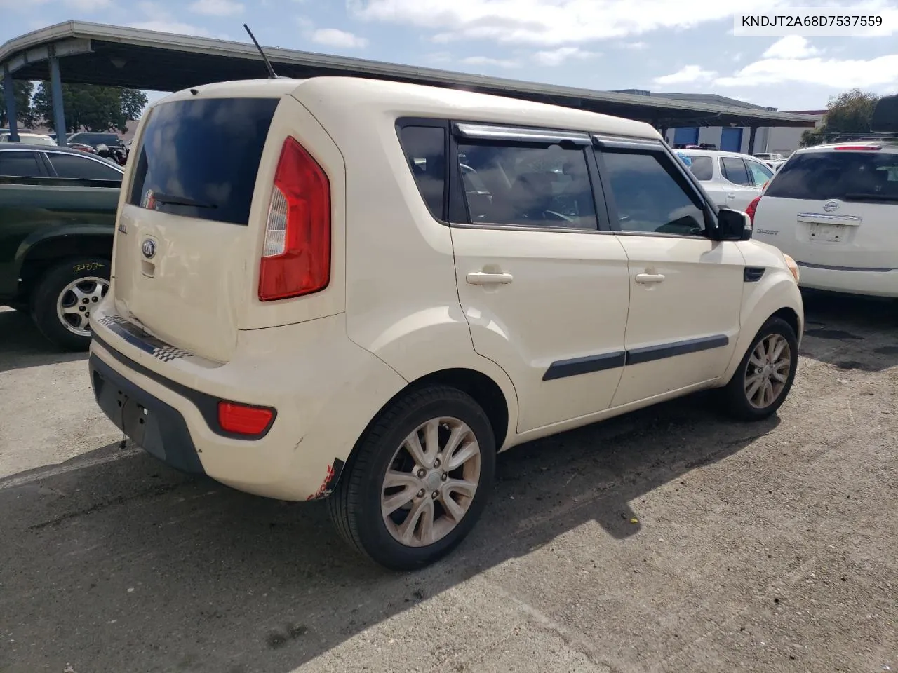 KNDJT2A68D7537559 2013 Kia Soul +