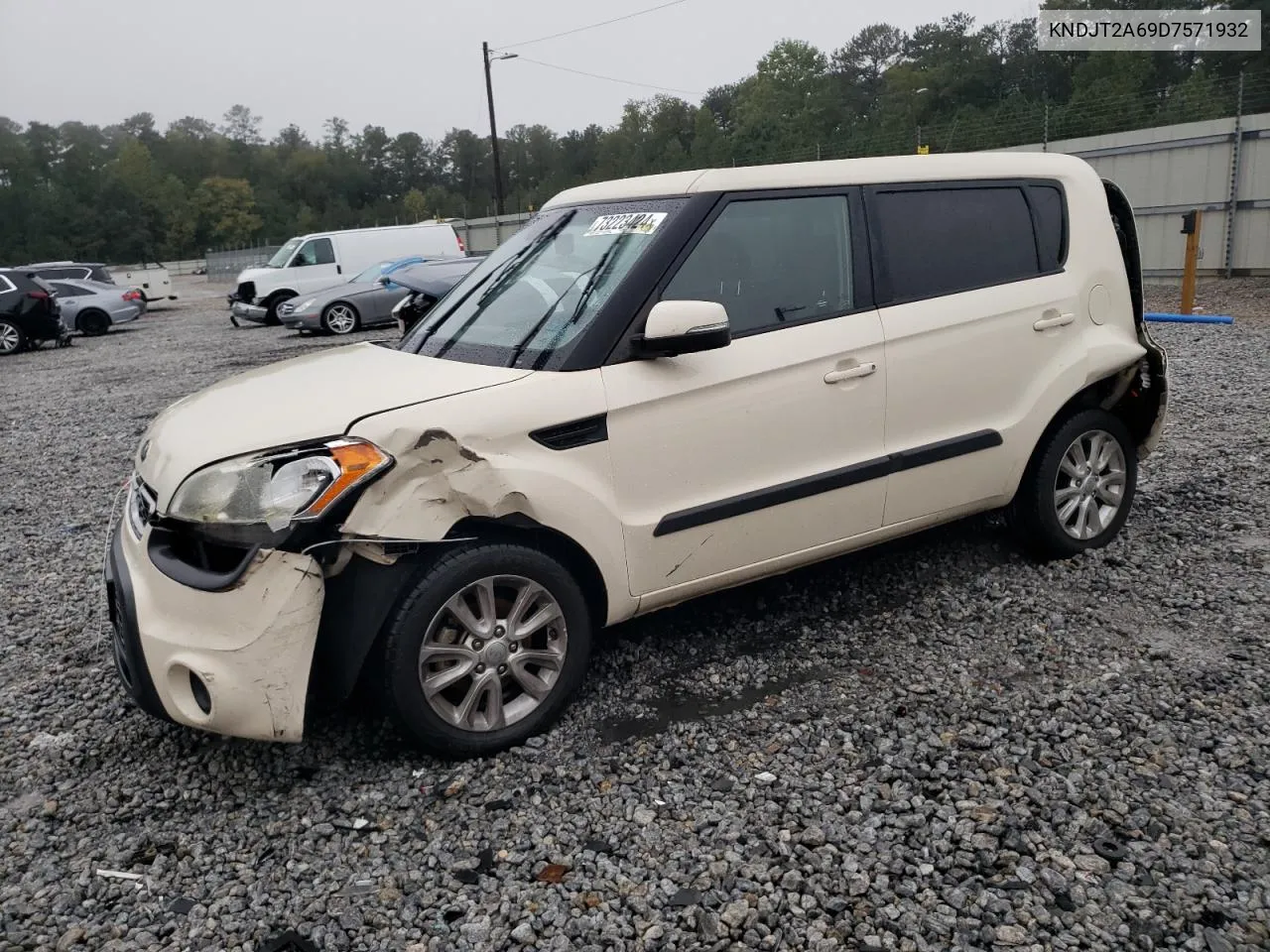 2013 Kia Soul + VIN: KNDJT2A69D7571932 Lot: 73223424