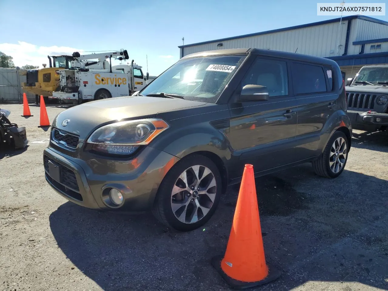 KNDJT2A6XD7571812 2013 Kia Soul +