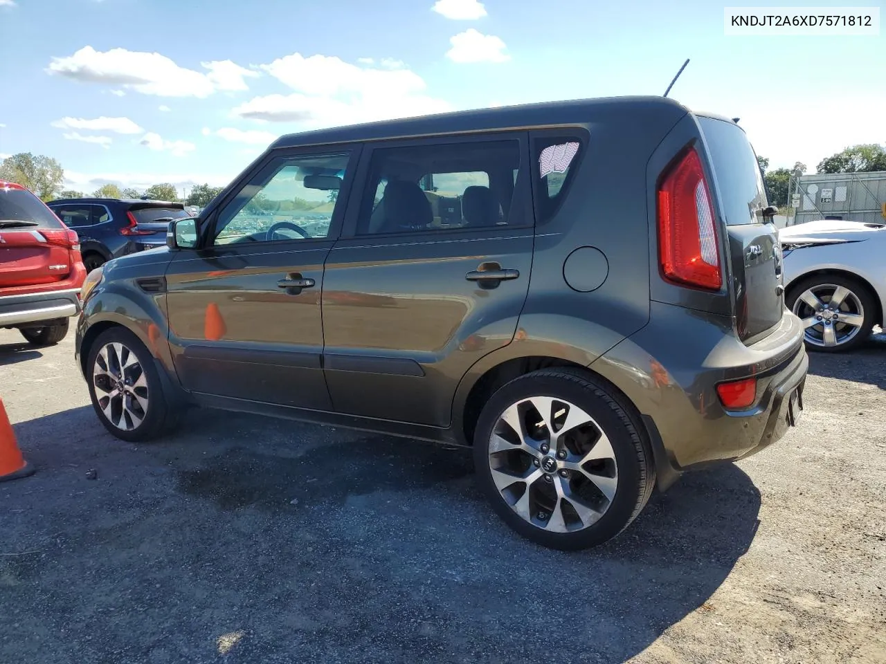 KNDJT2A6XD7571812 2013 Kia Soul +