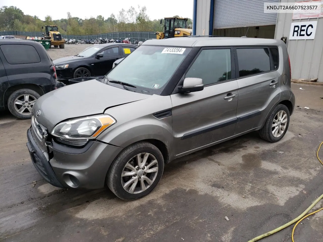 KNDJT2A66D7523577 2013 Kia Soul +