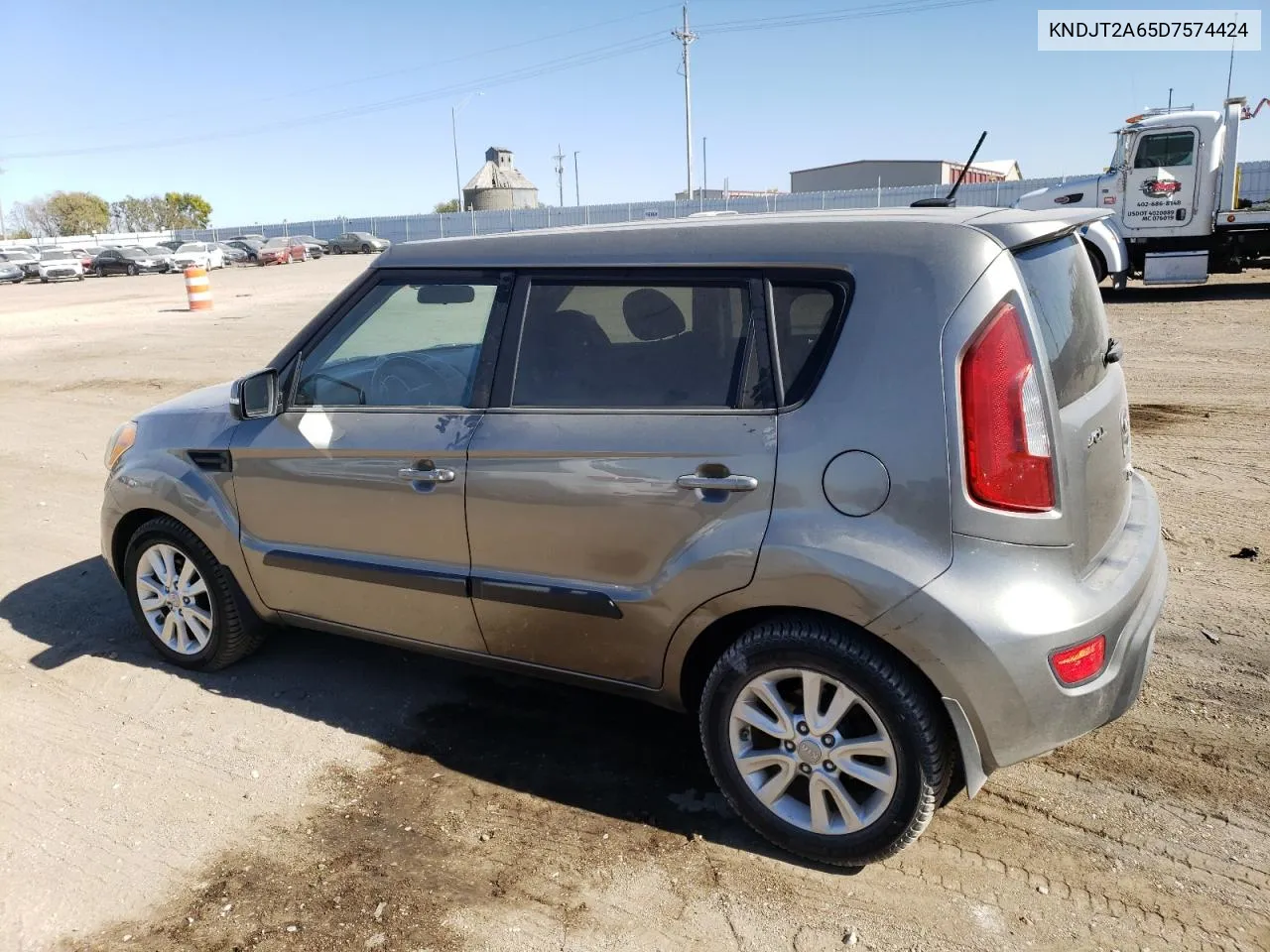 KNDJT2A65D7574424 2013 Kia Soul +