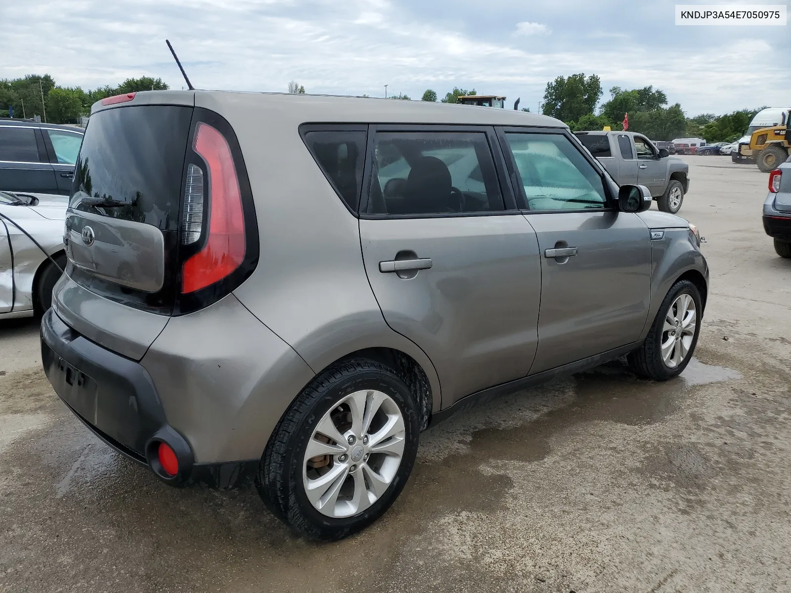 KNDJP3A54E7050975 2014 Kia Soul +