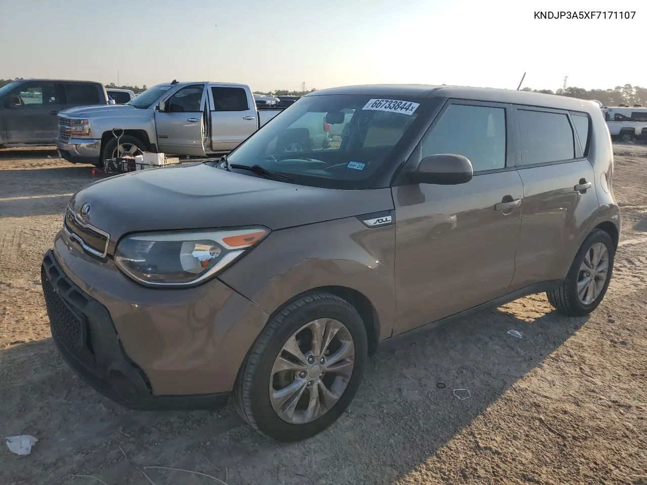 2015 Kia Soul + VIN: KNDJP3A5XF7171107 Lot: 66733844