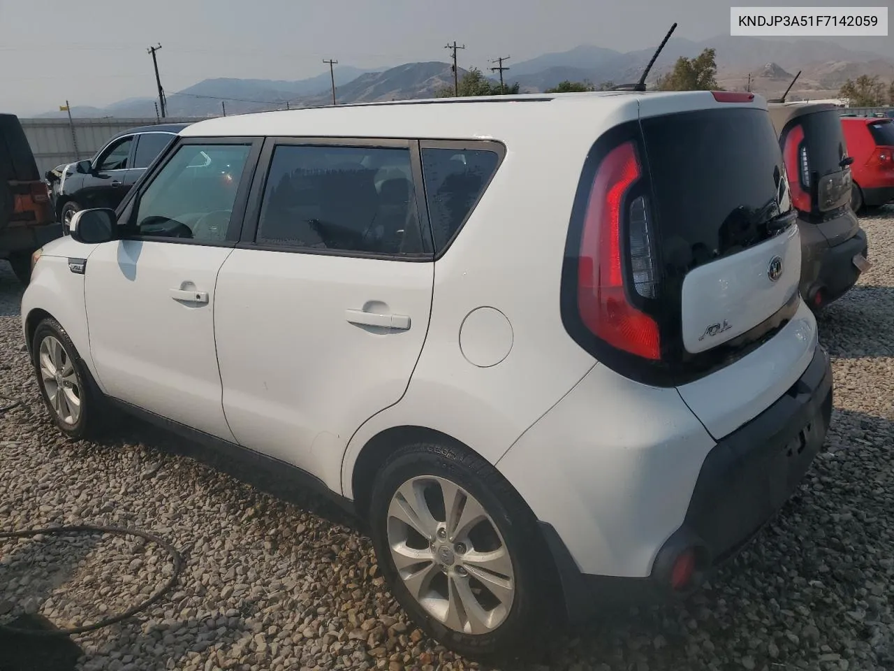 KNDJP3A51F7142059 2015 Kia Soul +